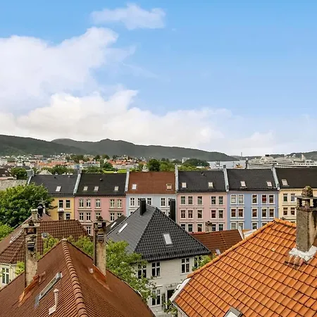 Dinbnb Homes I Panorama View 600m From Bryggen Daire Bergen