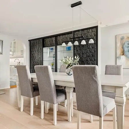 Апартаменты Dinbnb Homes I Panorama View 600m From Bryggen *